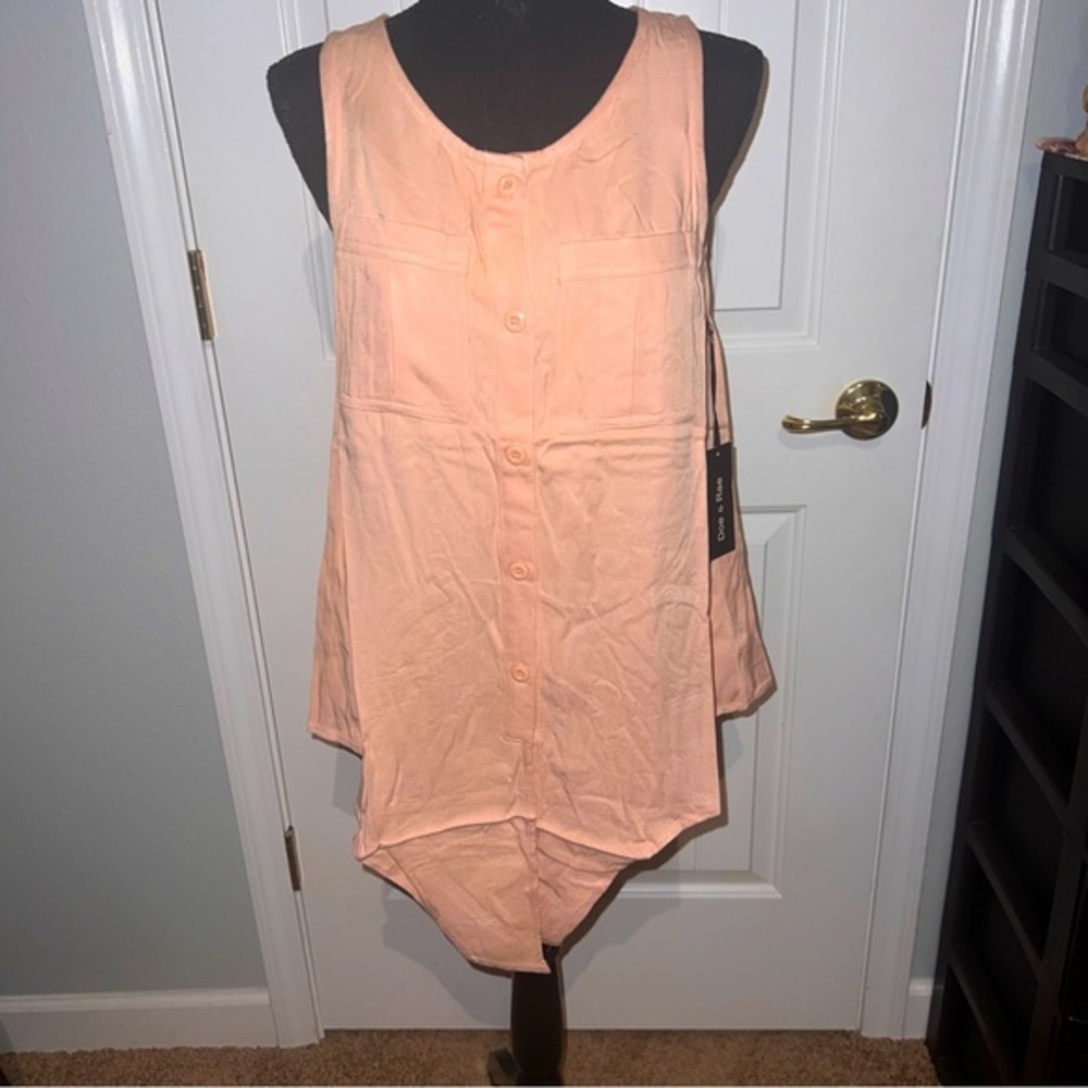 Doe & Rae - Size Small - Peach - Buttons down front